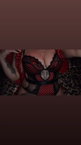 IM AVAILABLE & I DO MASSAGES. - 21 - 1