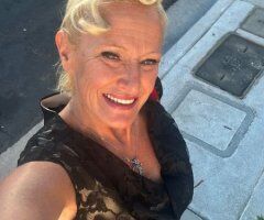 Tonight only incall for a sexy unicorn milf - 52 - Image 2