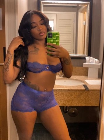 Slimm Petite W/ a FAT ASS 😻💙✨👅 BACK IN TOWN ‼ - 25 - 1