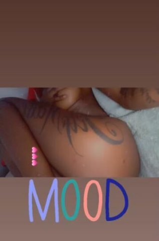 NO IM NOT AVAILABLE JUST RUN NEW SNAP UP:THEGOATETC2 ⬇ DONT ADD MY SHIT IF YOU BORING🤏 THE RAWEST DUHH😻 COME SEE WHAT THE HYPE BE BOUT🤍 - 28 - 1