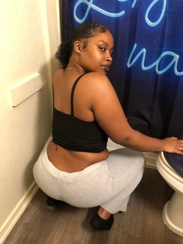 BIG MAMAAA💦🤤🤤OUTCALLS INCALLS CARDATE - 23 - 1