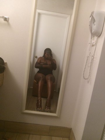 LOVELY LITTLE SLUT COME FUCK ME $80 SPECIALS ALL DAY - 25 - 1