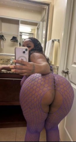 FREAKY FRIDAY💦 CUM SEE ME 😍 PRETTY CHOCOLATE SQUIRTER - 29 - 1