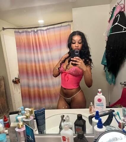 NEW IN TOWN ! 😋🩷INCALL/OUTCALL READY 😋 - 23 - 1