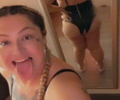 Houston escorts - Cum explore these curves...BBW Staxxx in town for the weekend!! Catch Me before Im gone again!! Reviews are on point😈 Check them out ! They say u cant make it past the head- the box is a bonus!! Hosting in Chinatown - 35