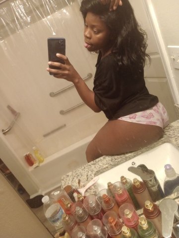 💯% independent. Freaky fun sized Playmate. @ 7 43. 91 0 56 92 24/7 - 33 - 1