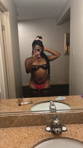 Lets Play💦🍒 carplay outcall - 25 - 1