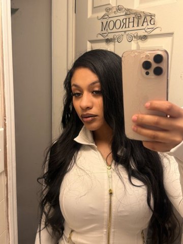 Your Favorite Distraction 😌 OUTCALLS ONLY !❌ no incalls or car dates ❌ - 25 - 1
