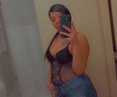 Available Come See 🩷👑 - 24 - Image 3