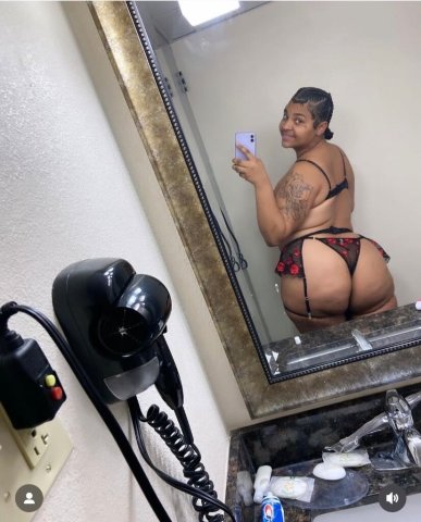 HEY NEW IN TOWN💕 Very discreet 💕READ BIO BEFORE TEXTING - 23 - 1