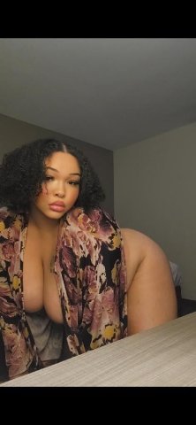 QV incall special| YOUR FAVORITE THICK MIXED PLAYGIRL. 🤍☁ - 24 - 1