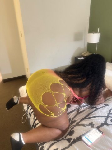 Last night intown!! specials!!!best #1 choice big booty freak ready to meet let me make you feel REAL GOOD!!!! incalls only !!! - 30 - 1