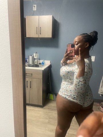 Hey Daddy Ask About My 2 nut Special & Come Get Ur Morning Nut 🙂‍↕🙂‍↕. Hosting In Southfield 🏡. - 21 - 1