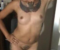 Sexy Brunette looking For a Good Time - 35 - Image 5