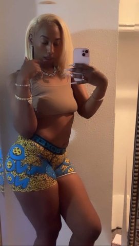 Mrs.K.O.. INCALLS and OUTCALLS 🌹 Senasationl Touch 🫶 - 26 - 1