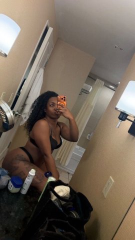 pretty mixed choclate girl 🩷 outcalls only 🩷 - 24 - 1