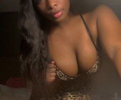 Facetime Shows 😺💦 - 23 - Image 2