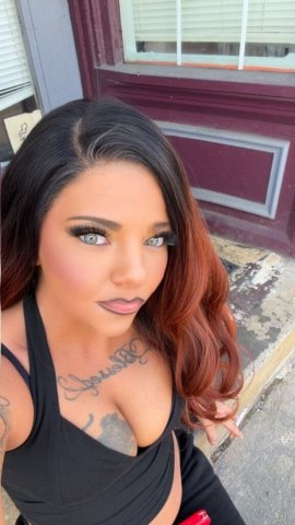NOW HIRING PRETTY GIRLS CALL NOW😍😍 COME TREAT YOURSELF 💕💕💕😍COME ENJOY 😍😍 call or text now - 39 - 1