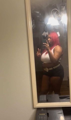 Sweet but seductive 🍭✨ Attentive to every detail 🌹Real connection, no time for games ❗Outcall & Incall ready ✅🍑 Anal👄💦 Oral🚫 No GFE - 23 - 1