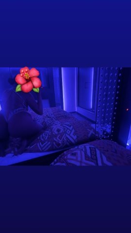 EXTRA HORNY 😫💦QUICK CAR DATES ONLY 🔥🚘 BIG BOOTY CHOCOLATE 😋🍫 PRETTY BARBIE 😍 LOVE TO TAKE DICK 🍆🍒COME SEE ME 🥰 - 20 - 1
