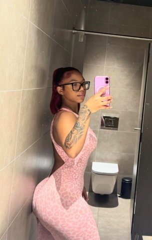 Hello, my name is Yosi. I'm Latina. If you want to have a nice time, write to me 💦💦💦💦💦 - 24 - 1
