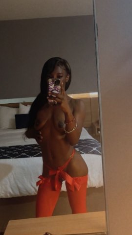 Last night in town 🌹‼ Cum stop by 😏💦 - 25 - 1