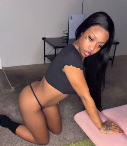 CAR DATES/OUTCALLS/ INCALLS AVAILABLE - 23 - 1