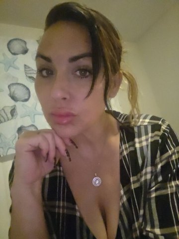 Special till 4pm today only 1oo Yes im Real Bella im real best - 34 - 1