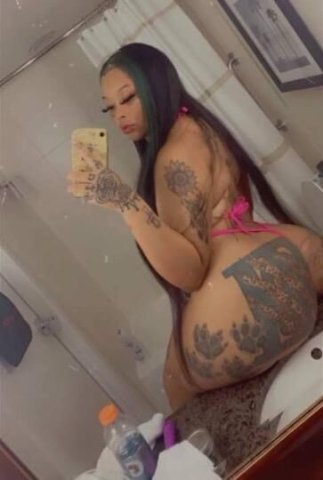 LAST DAY IN TOWN ‼ YOUR FAVORITE BIG BOOTY BLASIAN 💋 WET JUICY 💦 - 26 - 1