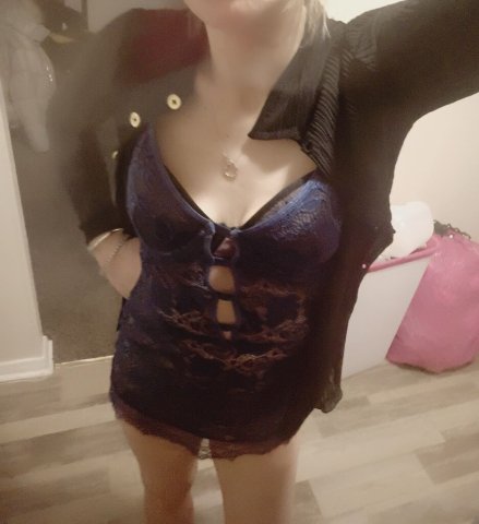 ONLY AVAILABLE UNTIL 11 am**incalls and outcalls available - 32 - 1