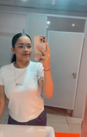 Latina available now - 18 - 1