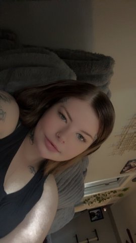 come see me 🫶🏼 incalls available and outcall if uber is provided - 22 - 1