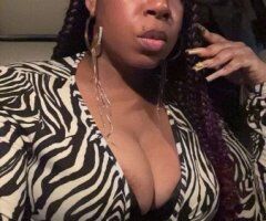 🥳The Baddest Sexiest MILF in the City - 37 - Image 3