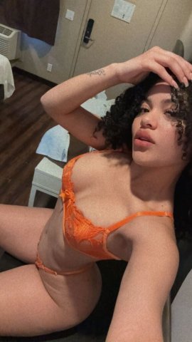 RICA Y APRETADITA 🔥NUEVA AQUI😘 💯 REAL PICS ✅ NO PERDIDAS DE TIEMPOSEDUCTORA SENSUAL Y MUY CACHONDA PARA UN SEXO RICO PAPI 💘💘 - 22 - 1