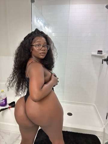 Hi daddy, I'm available for you 24/7 love😘🥰 - 27 - 1