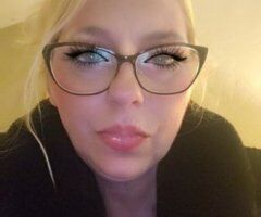 Blonde, Blue Eyes and Busty - 39 - Image 6