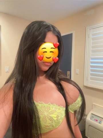 Sexy curvy playgirl✨✨🥰Top rated experience🥂 INCALL - 26 - 1
