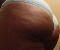 Lonely and bored - 38 - Image 2