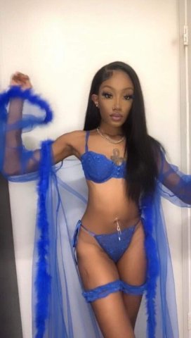 Fun-Sized Fantasy 🍭 High-End Encounters 🥂 Honey-Toned 🍯 - 23 - 1