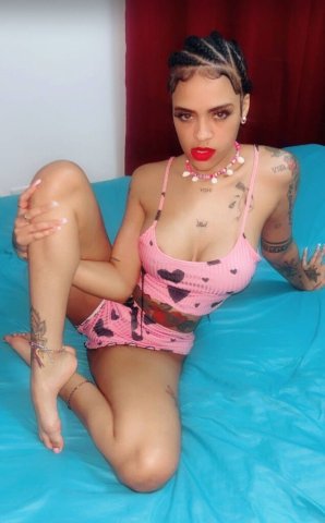 Sweet kind sexy girt 😘🩵 available all the time🏠💪🏼 - 24 - 1