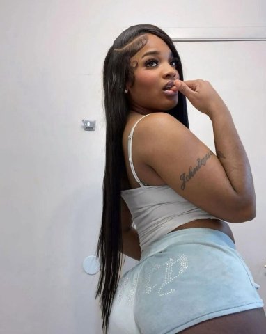 AVAILABLE NOW. I only do hotel visits, I don't do outcalls. 🍆🍑💦 - 30 - 1