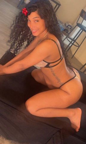 sexy 💋 Petite BOMBSHELL🥵 Feeling Naughty tonight ! incalls available - 31 - 1