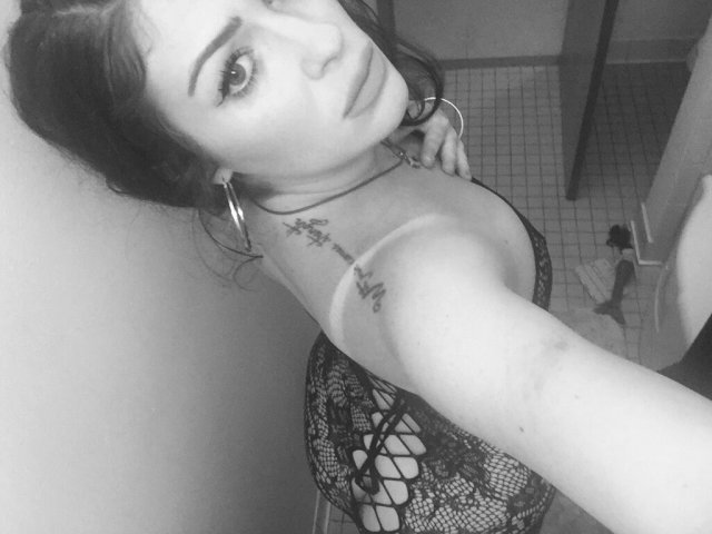 THIS WEEKEND ONLY🌹Hour Special• 350 including ALL add-Ons❤‍🔥Come spend an hour with a Lebanese Goddess with a freaky side💦 DATY• CIM • BBBJ • ♋ • GFE • DFK • KISSING • 💕 TEXT ONLY 📲 NOVI INCALL - 30 - 1