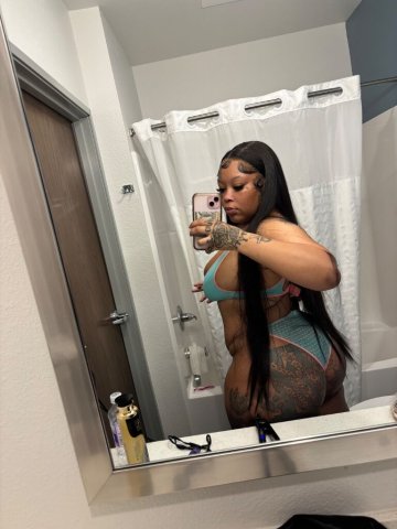 NEW NUMBER ‼CALIFORNIA BREEZE🌴 Thick Curvy Blasian NEW IN TOWN Limited time Throat goat 💦 - 26 - 1