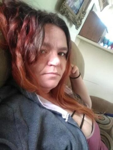 Im back....IM ONLY SEEING MY REGULARS if you have never seen me before then don't text - 33 - 1