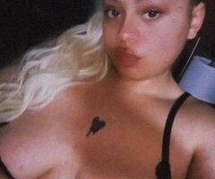 Evansville escorts - UR FAV DUO IS BACK 😍 - 24