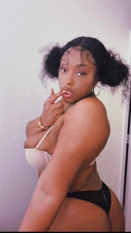NEW PIXS🤳 CLICK HER FOR FREAKY FUN 💦 🔐🔓𝒴𝑜𝓊 𝒽𝒶𝓋𝑒 𝓉𝒽𝑒 𝓀𝑒𝓎 YOUR SUPER WET FREAK ' THROAT GOAT 💦💦TIGHT GRIP - 26 - 1
