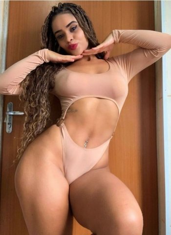 mamacita de piel blanca y pelo negro🥵culon cuerpo rico😋tengo el trasero grande - 22 - 1
