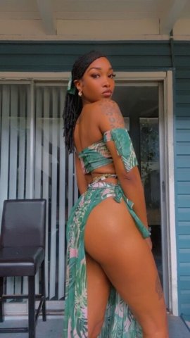 Catch Me While You Can 💦💦XxX Big BOOTY Girl with a ᴘʀᴇᴛᴛʏ ғᴀᴄᴇ 🦋AND A 𝔽𝔸𝕋 𝔸𝕊𝕊💦 100% ᏒᎬAᏞ 💦 - 27 - 1