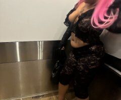 Freaky with a Fat Ass 🍑Pretty Feet 👣 Pink Shaved Pussy 🌷Thick thighs - 21 - Image 9